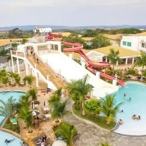 Nobrezafiori Turismo Lacqua Diroma Sem Roupas De Cama Banho E Refeicoes A Serem Contratadas Diretamente No Apartamento